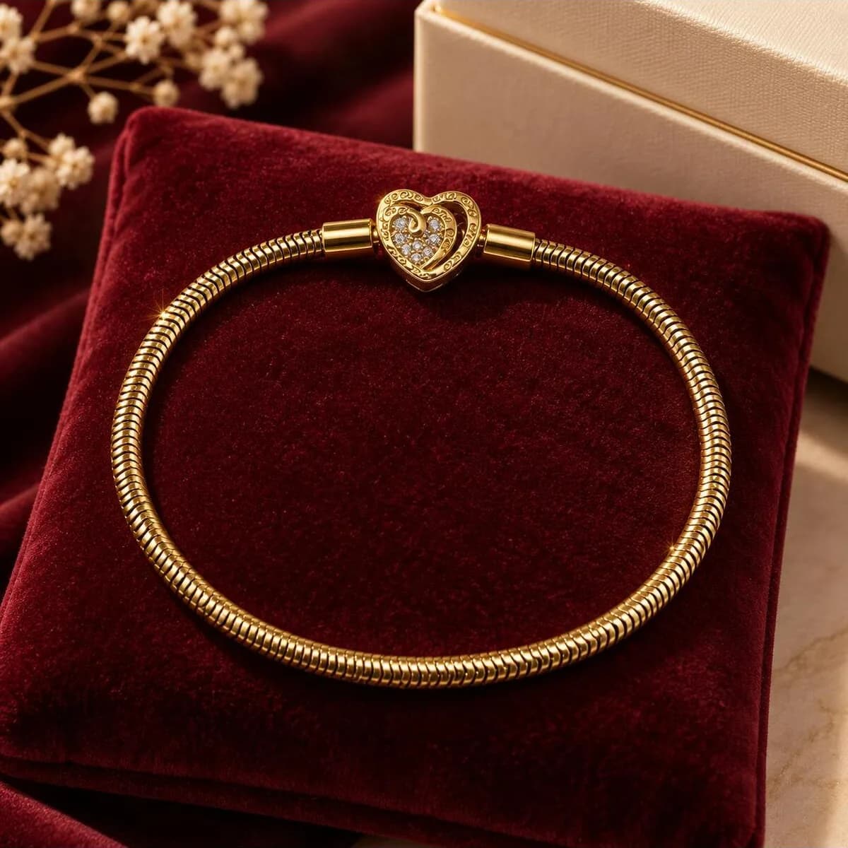 Gold Renk Taşlı Kadın Kalp Bileklik – ön görünüm